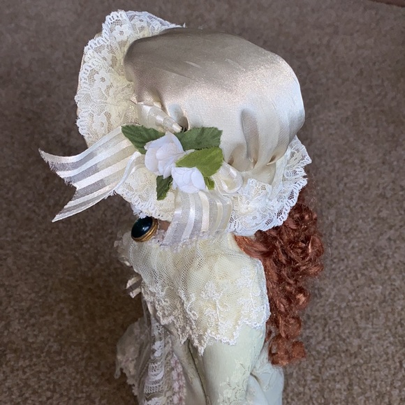 Porcelain Doll - Picture 7 of 13